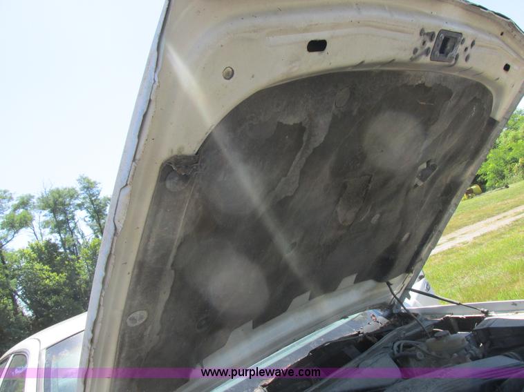 image for item L4053 1995 Ford Crown Victoria Police Interceptor