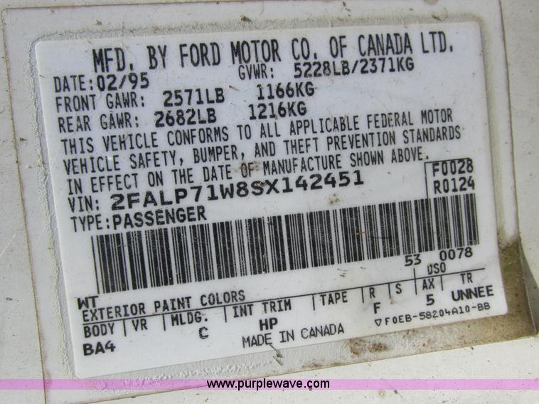 image for item L4053 1995 Ford Crown Victoria Police Interceptor