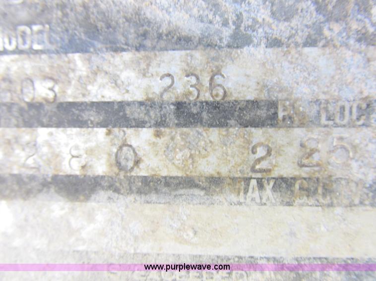 image for item L4054 1976 International 1603 bus