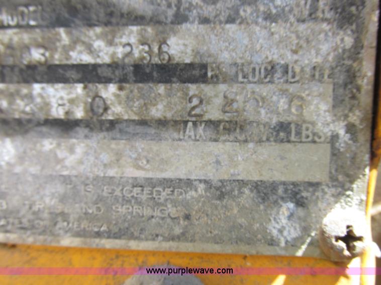 image for item L4054 1976 International 1603 bus