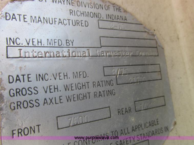 image for item L4054 1976 International 1603 bus