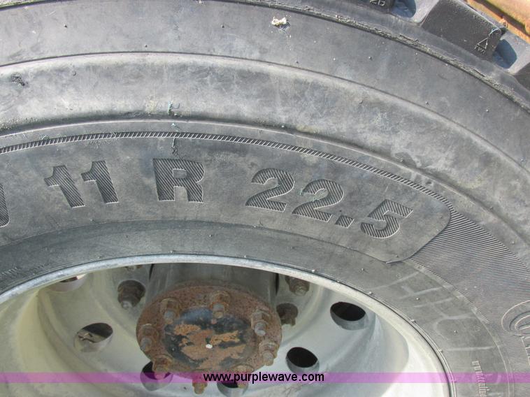 image for item L4056 2012 Mack CXU613 semi truck