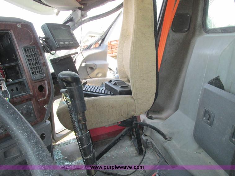 image for item L4056 2012 Mack CXU613 semi truck