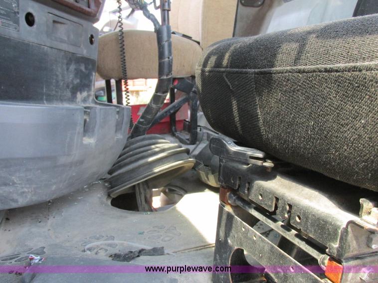 image for item L4056 2012 Mack CXU613 semi truck