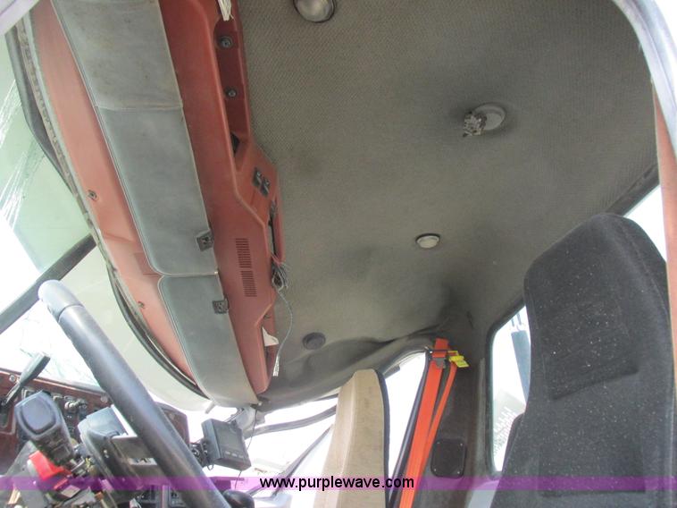 image for item L4056 2012 Mack CXU613 semi truck