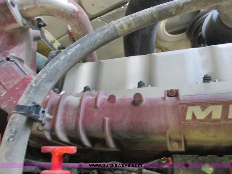 image for item L4056 2012 Mack CXU613 semi truck