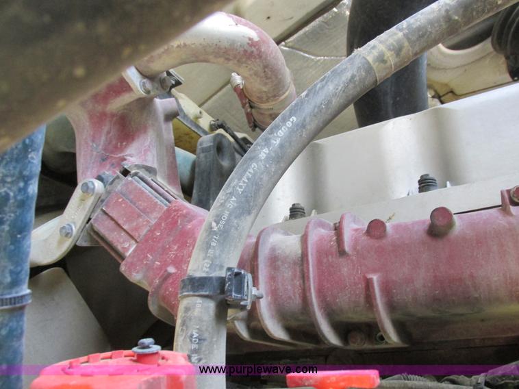 image for item L4056 2012 Mack CXU613 semi truck