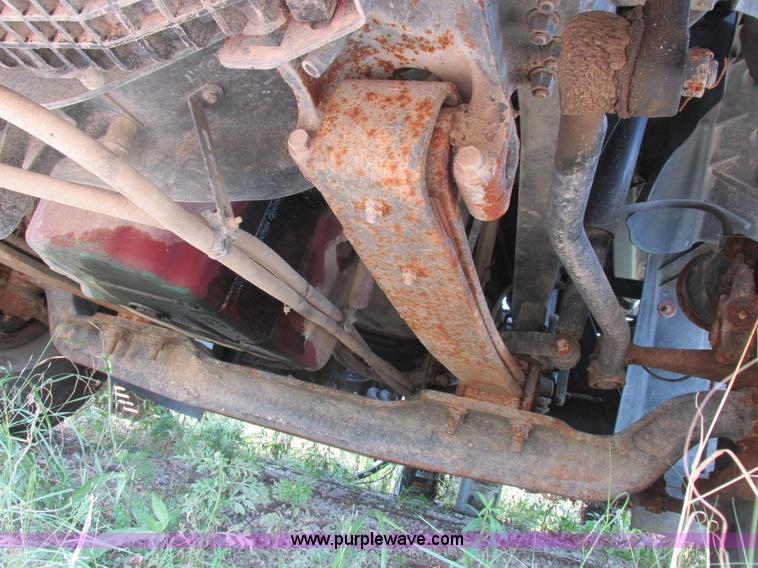 image for item L4056 2012 Mack CXU613 semi truck