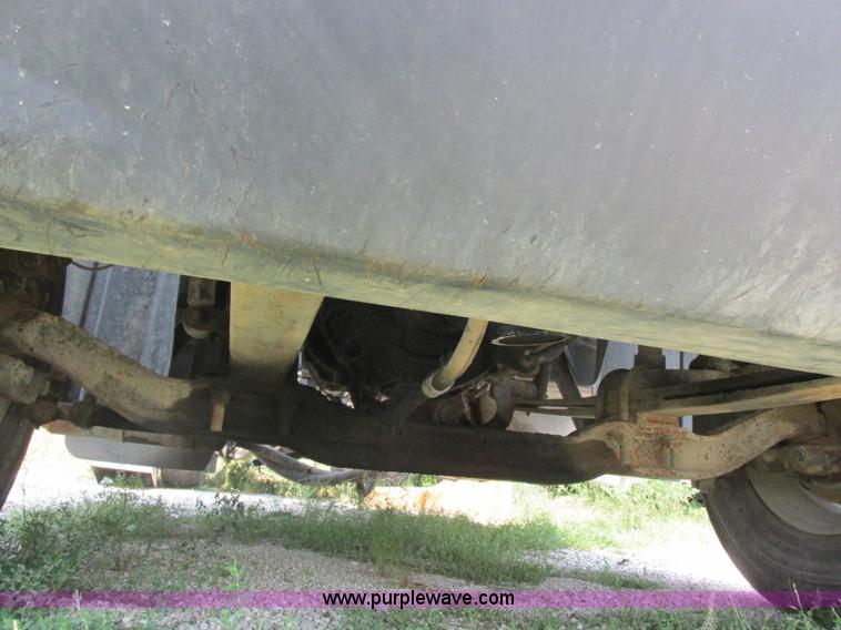 image for item L4058 2007 Mack CXN semi truck