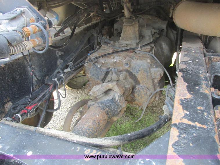 image for item L4058 2007 Mack CXN semi truck