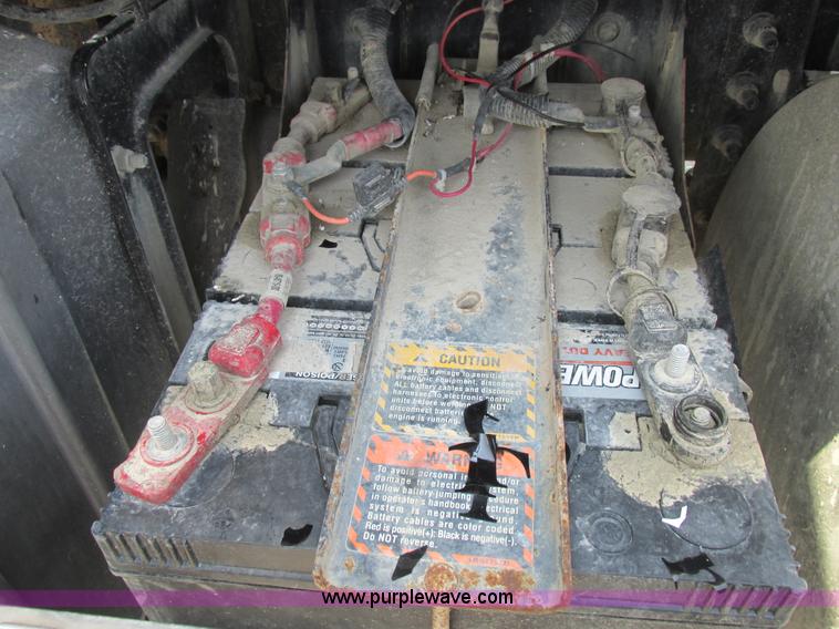 image for item L4058 2007 Mack CXN semi truck