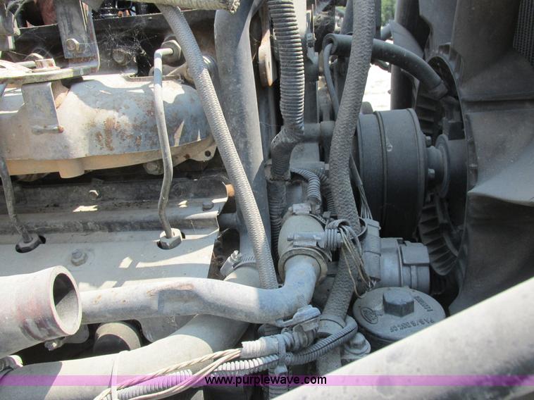 image for item L4058 2007 Mack CXN semi truck