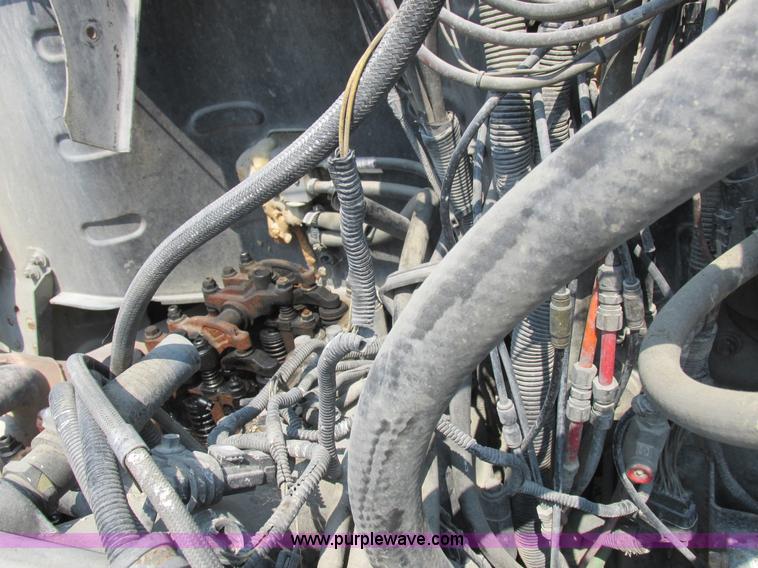 image for item L4058 2007 Mack CXN semi truck