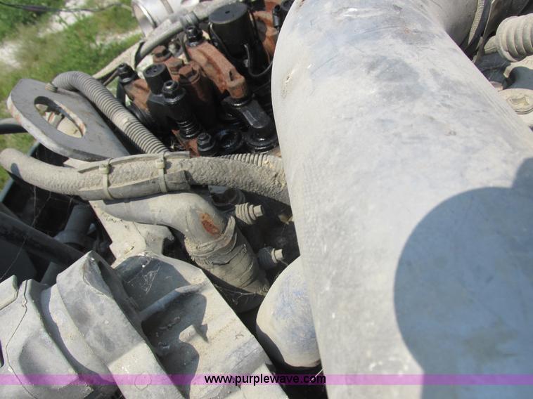 image for item L4058 2007 Mack CXN semi truck