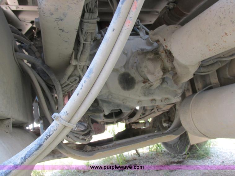 image for item L4060 2007 Kenworth T800 semi truck