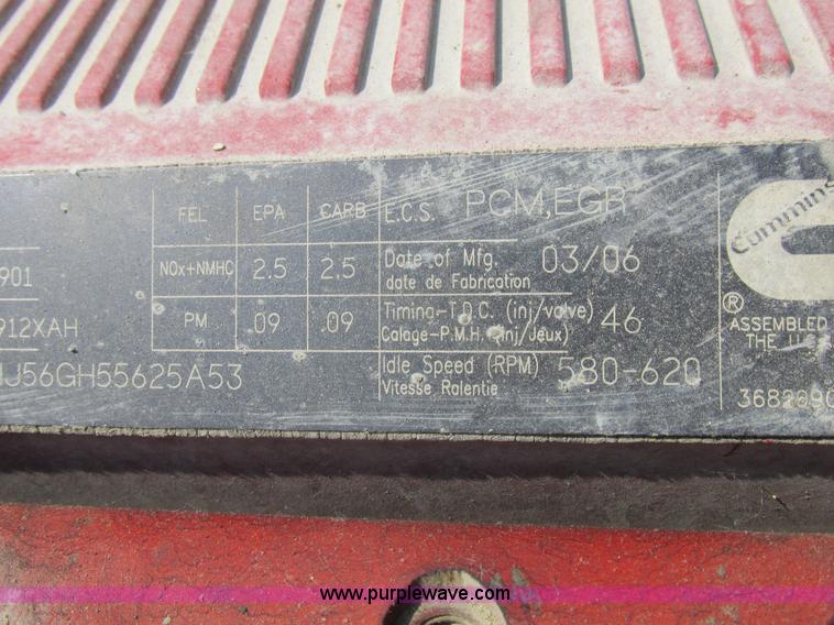 image for item L4060 2007 Kenworth T800 semi truck