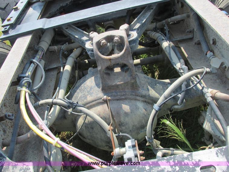 image for item L4060 2007 Kenworth T800 semi truck