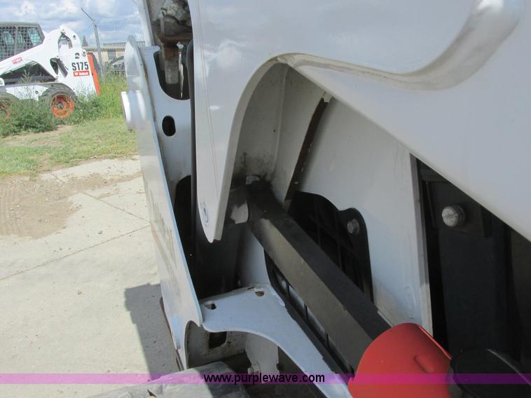 image for item A8851 2011 Bobcat T650 skid steer