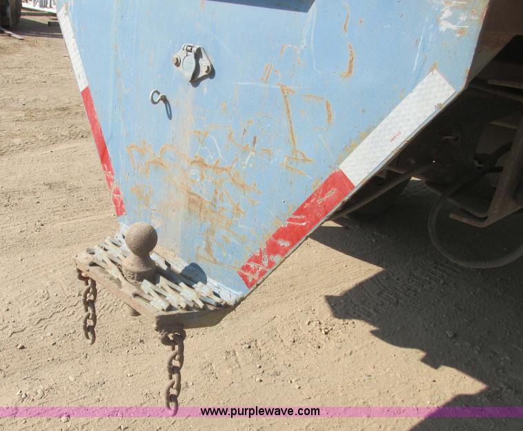 image for item A8854 1998 GMC C7500 flat bed truck with crane