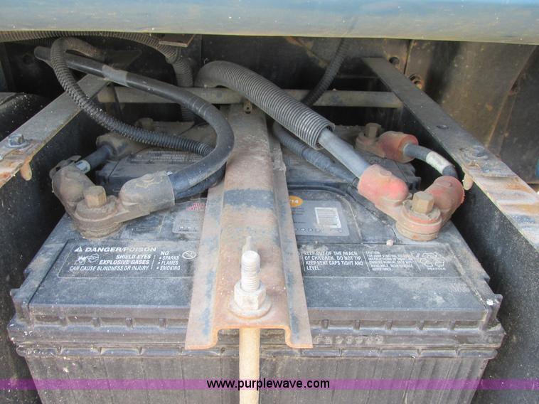 image for item A8854 1998 GMC C7500 flat bed truck with crane