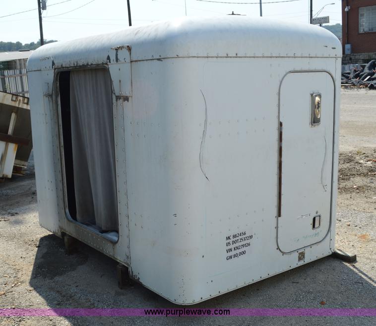 image for item AX9406 Sleeper cab