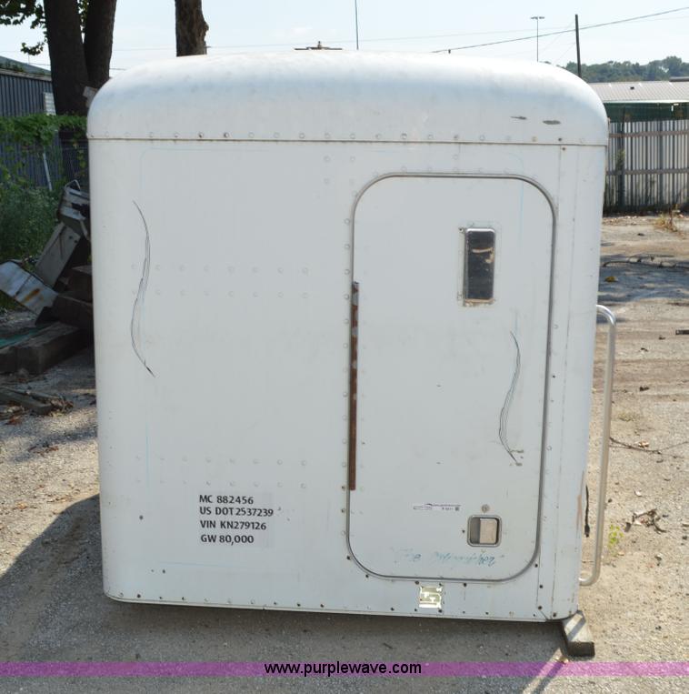 image for item AX9406 Sleeper cab