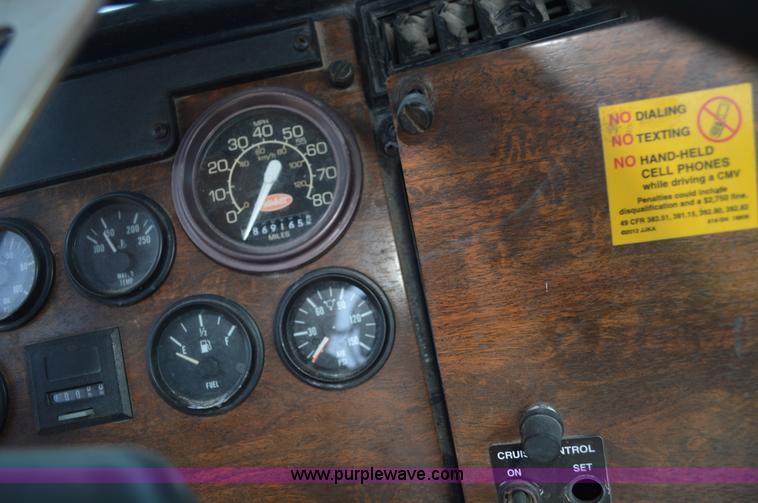 image for item AX9408 2000 Peterbilt 377 semi truck