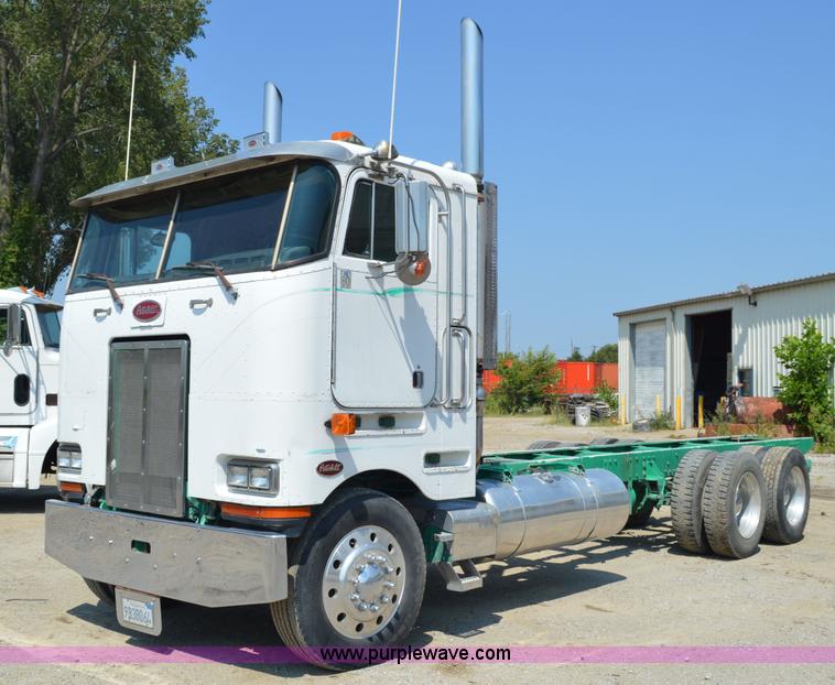 image for item AX9410 1993 Peterbilt 362