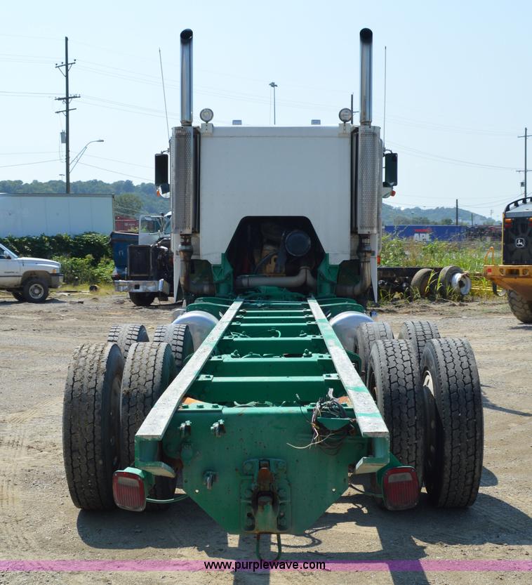 image for item AX9410 1993 Peterbilt 362