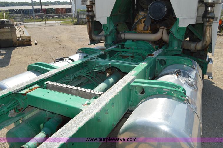 image for item AX9410 1993 Peterbilt 362