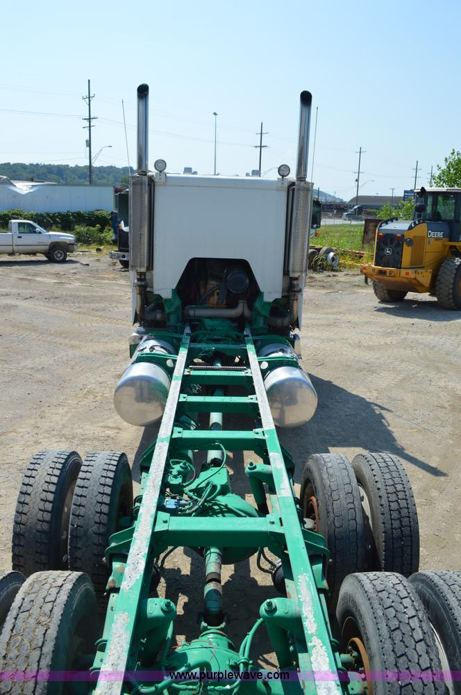 image for item AX9410 1993 Peterbilt 362