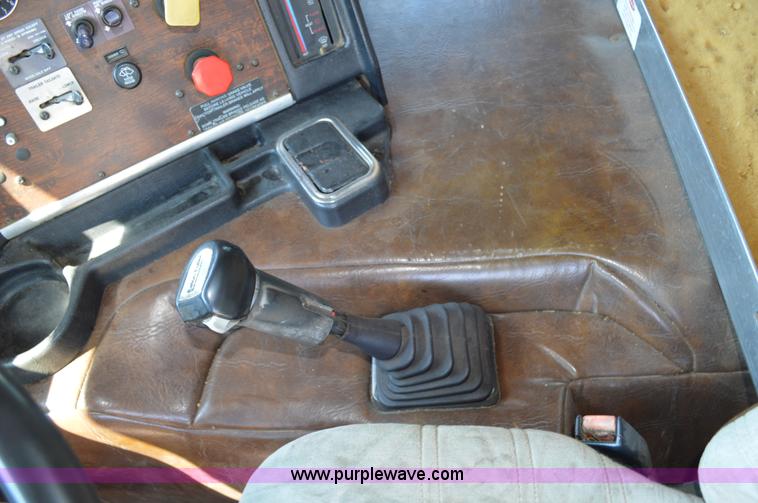 image for item AX9410 1993 Peterbilt 362