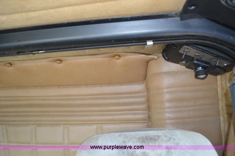 image for item AX9410 1993 Peterbilt 362