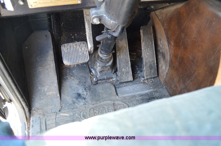 image for item AX9410 1993 Peterbilt 362