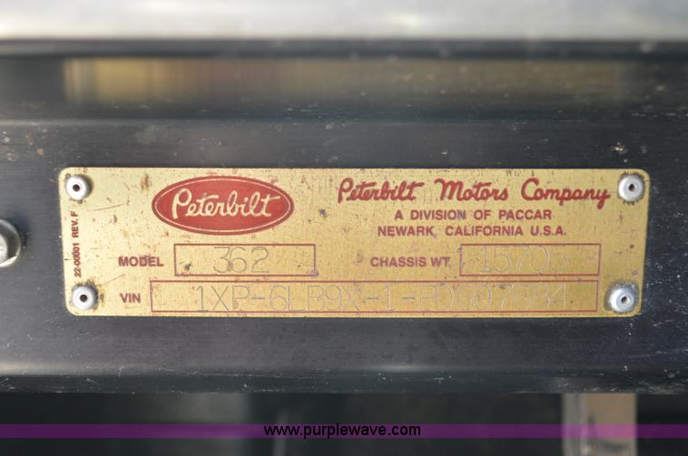 image for item AX9410 1993 Peterbilt 362