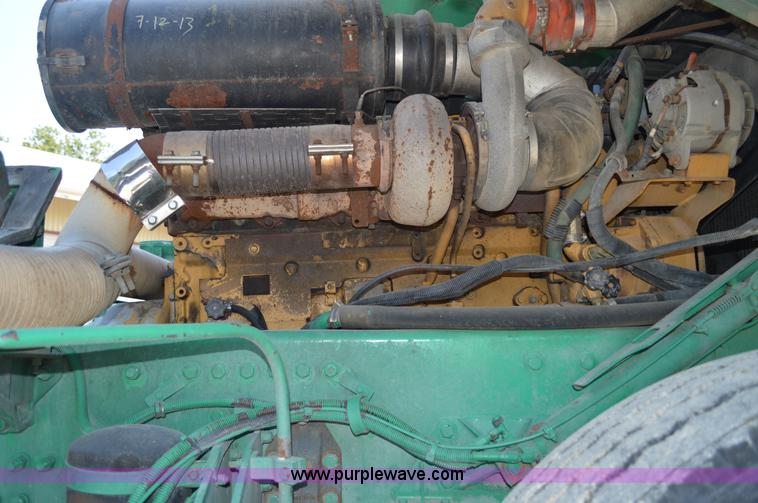 image for item AX9410 1993 Peterbilt 362