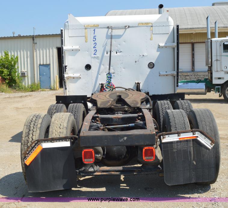 image for item AX9411 1998 Peterbilt 377 semi truck