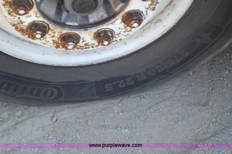 image for item AX9411 1998 Peterbilt 377 semi truck