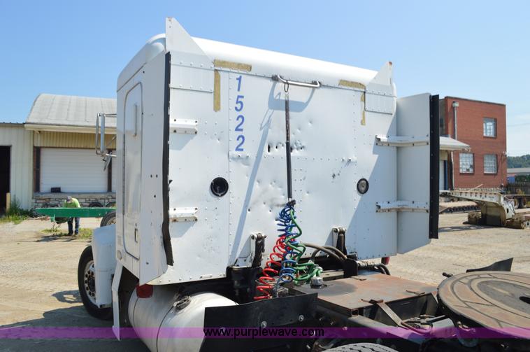 image for item AX9411 1998 Peterbilt 377 semi truck