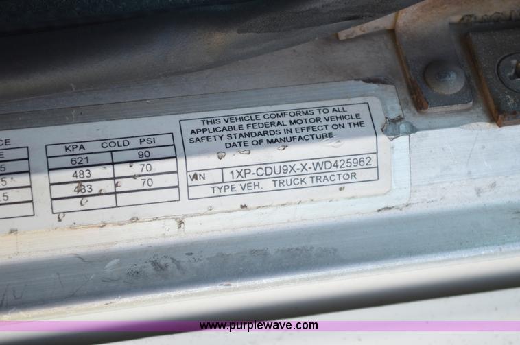 image for item AX9411 1998 Peterbilt 377 semi truck