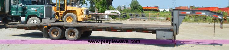 image for item AX9412 1998 Neal Manufacturing equipment trailer