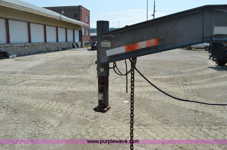 image for item AX9412 1998 Neal Manufacturing equipment trailer