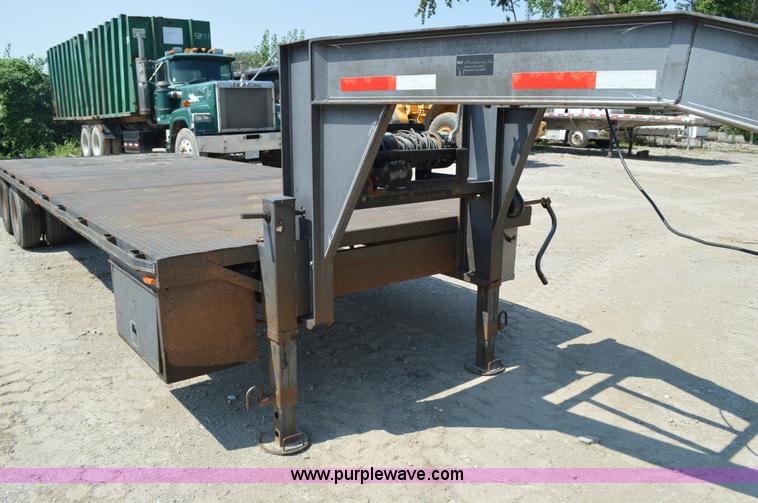 image for item AX9412 1998 Neal Manufacturing equipment trailer