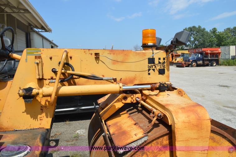 image for item AX9414 Hyster C350C double drum roller