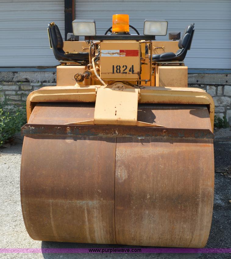 image for item AX9414 Hyster C350C double drum roller