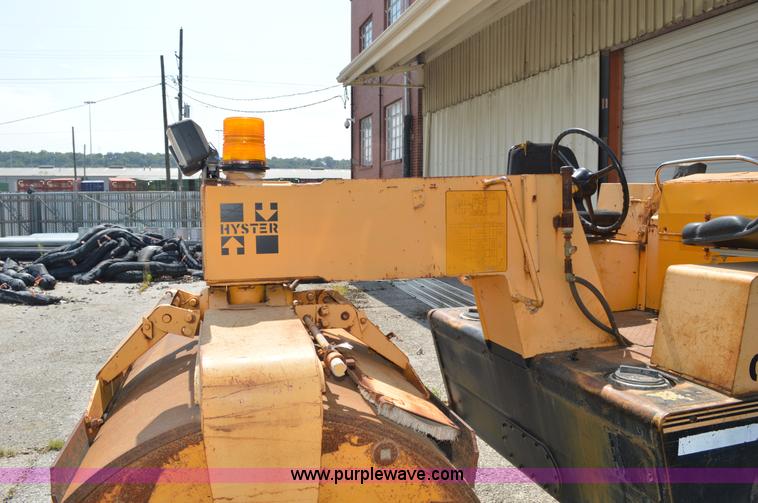 image for item AX9414 Hyster C350C double drum roller