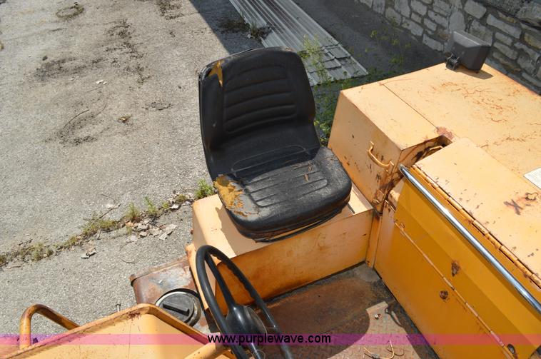 image for item AX9414 Hyster C350C double drum roller