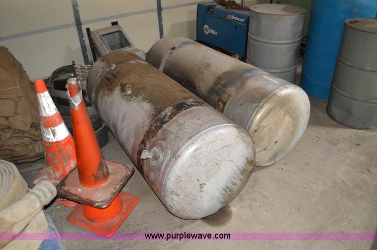 image for item AX9417 (2) fuel tanks