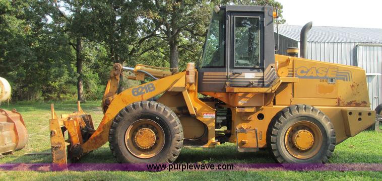 image for item AY9756 1998 Case 621B wheel loader