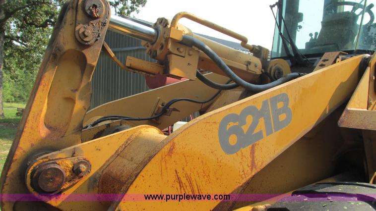 image for item AY9756 1998 Case 621B wheel loader